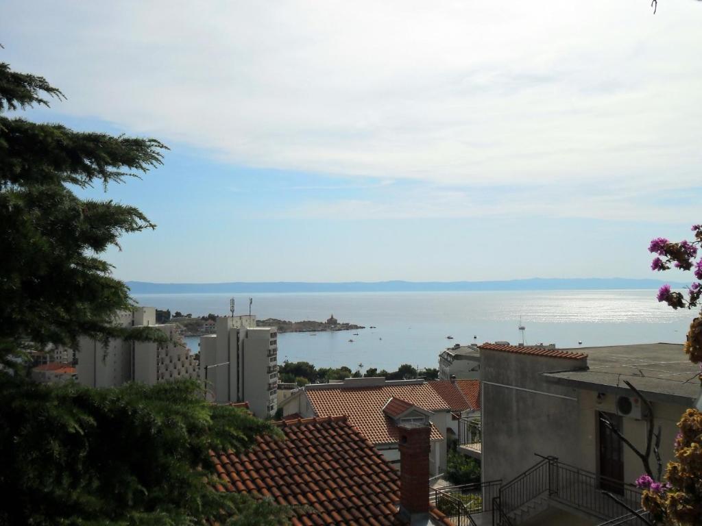 Apartments Dobrinic Makarska Quarto foto